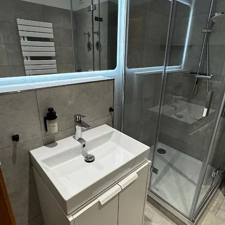 Stayindresden De Altbauperle Mit Kingsize-bett Δρέσδη