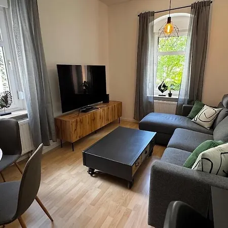 Stayindresden De Altbauperle Mit Kingsize-bett Dresden