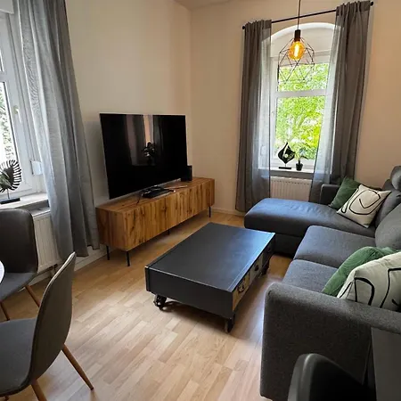 Stayindresden De Altbauperle Mit Kingsize-bett Διαμέρισμα *
