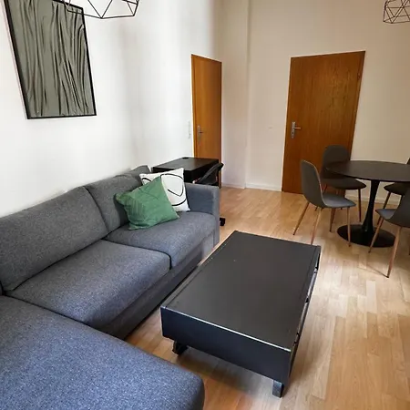 Stayindresden De Altbauperle Mit Kingsize-bett Διαμέρισμα *