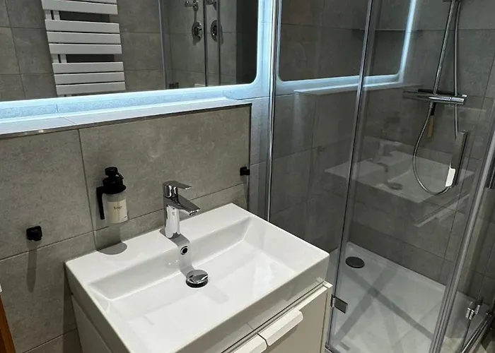 Stayindresden De Altbauperle Mit Kingsize-bett Δρέσδη
