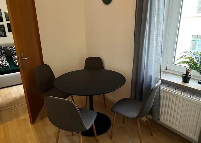 Stayindresden De Altbauperle Mit Kingsize-bett *