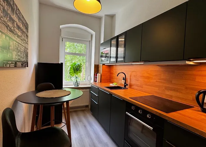 Stayindresden De Altbauperle Mit Kingsize-bett Apartment Dresden