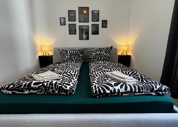 Stayindresden De Altbauperle Mit Kingsize-bett *