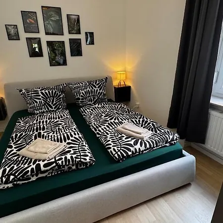 Stayindresden De Altbauperle Mit Kingsize-bett アパート *
