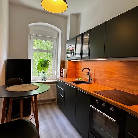 Stayindresden De Altbauperle Mit Kingsize-bett Appartement Dresde