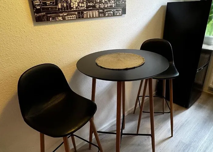 Appartement Stayindresden De Altbauperle Mit Kingsize-bett