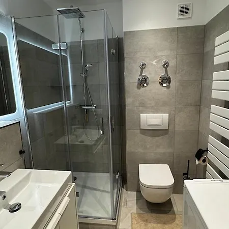 Apartment Stayindresden De Altbauperle Mit Kingsize-bett Dresden